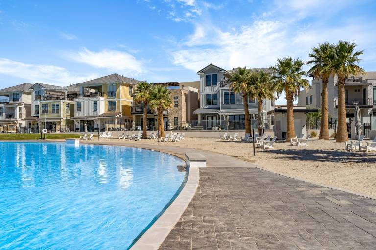 House with pool, hot tub & barbecue — photo 2