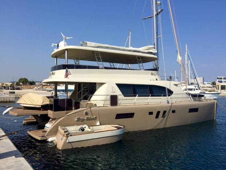 Houseboat Greece