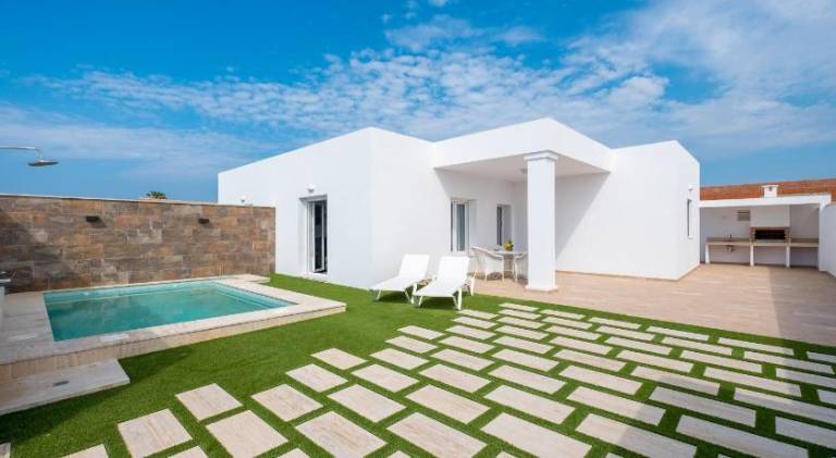 Vacation home with pool | Next to the beach | Pets are welcome in Vejer de la Frontera