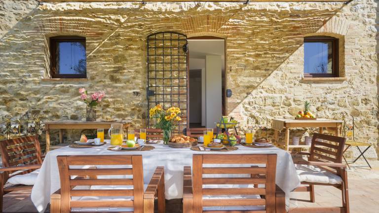 Family-friendly villa with private pool, garden & barbecue | Garden view | Good for workation | Pet-friendly — photo 3