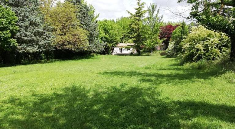 Vacation home with pool & hot tub | Pets are welcome in Manosque