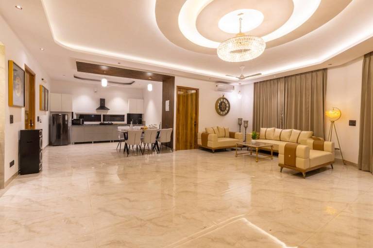 Vedaaz Farm Pet-Friendly Pool & Lawn – Elivaas in Faridabad
