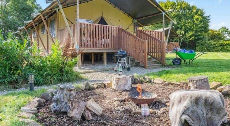 Little North Field Family Safari Tent Glamping near Harrogate in Harrogate