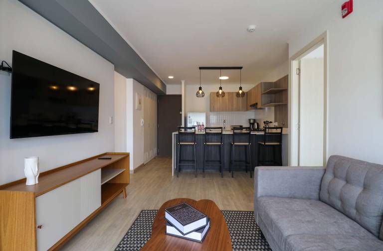 W Engaging 2BR in the Heart of Barranco — photo 2