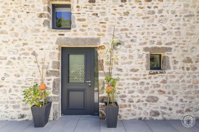Gite with barbecue, yard & terrace — photo 4