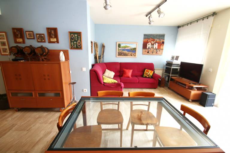 Holiday apartment with terrace & pool — photo 3