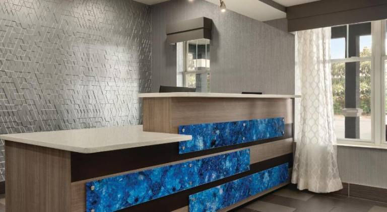 La Quinta Inn & Suites by Wyndham Cookeville — photo 2