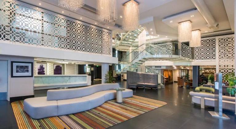 DoubleTree by Hilton Cape Town - Upper Eastside — photo 2