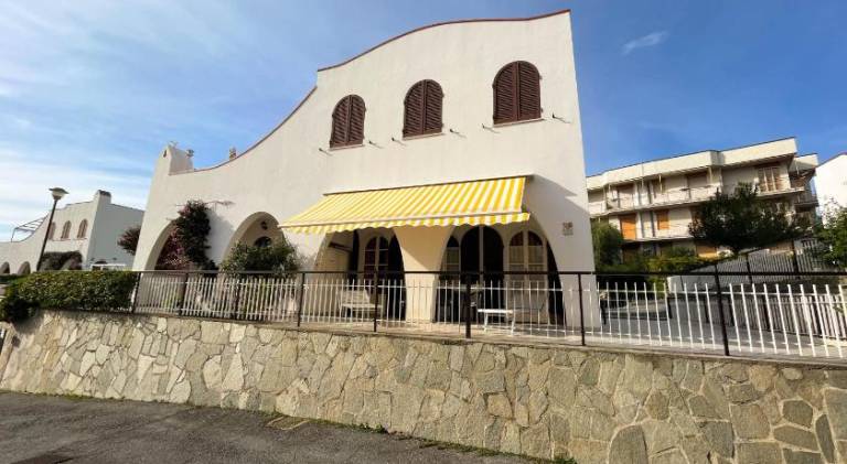 Casa La Perla - Alloggio con terrazza panoramica, piscina e free parking — photo 4