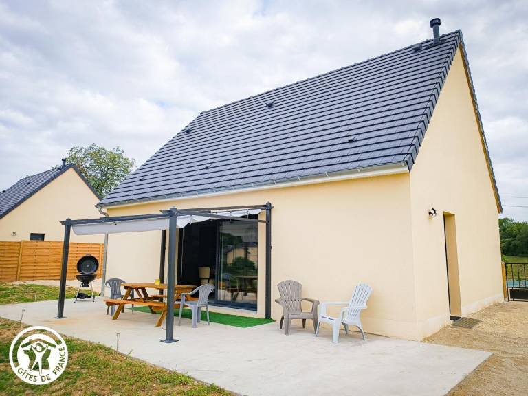 Gite with garden, barbeque & patio — photo 2