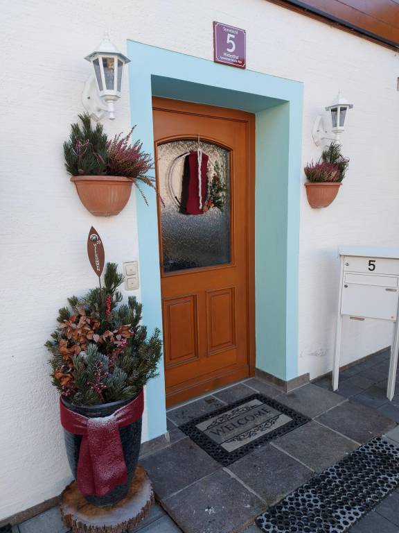 Apartment with garden — photo 3