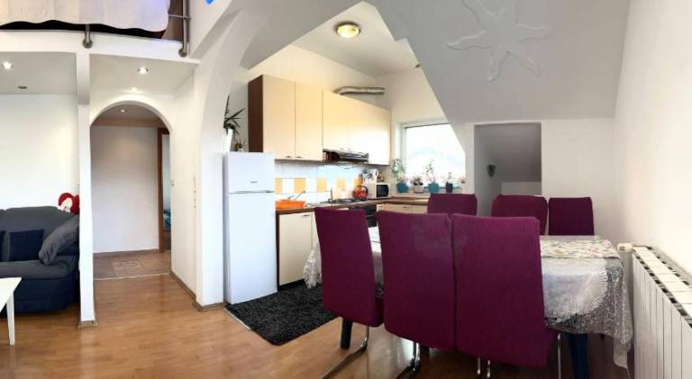 Holiday apartment with 4 rooms for 8 persons — photo 2