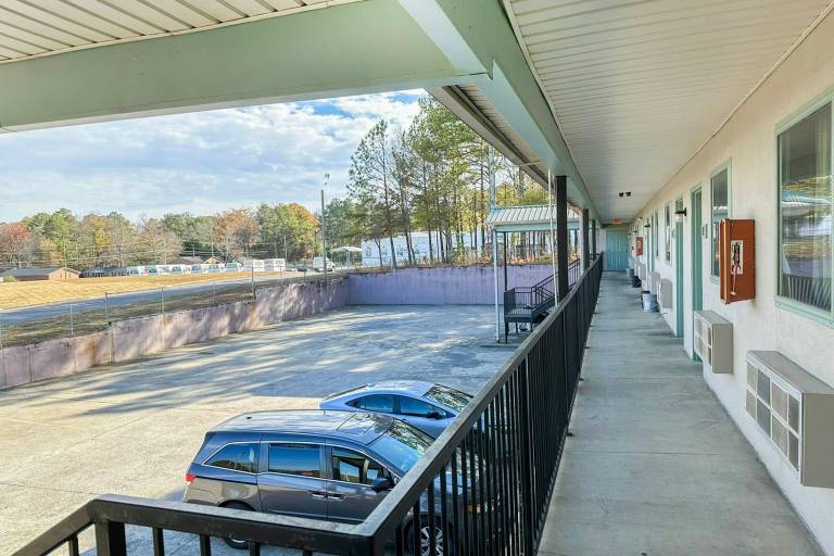 Garden Inn & Suites — photo 5