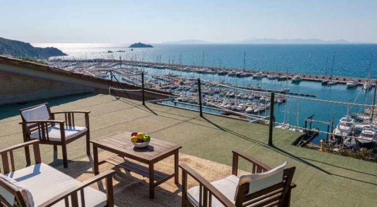 Villa with 7 rooms for 10 persons — photo 4