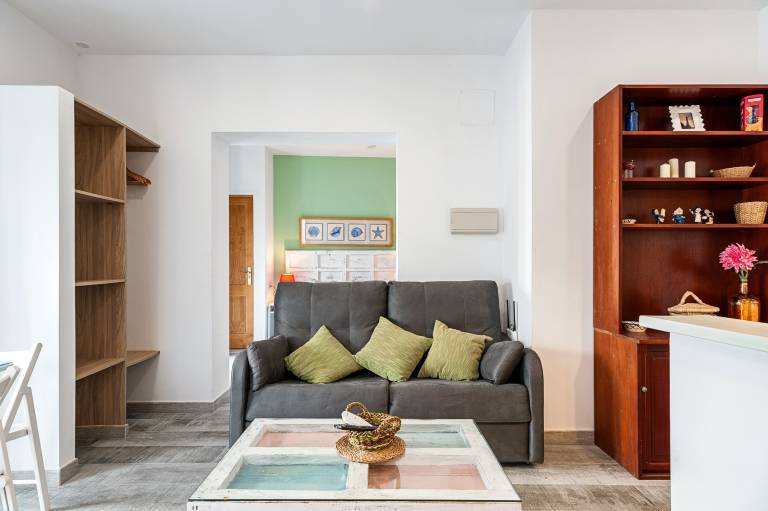 Apartment with patio | Pets allowed — photo 3