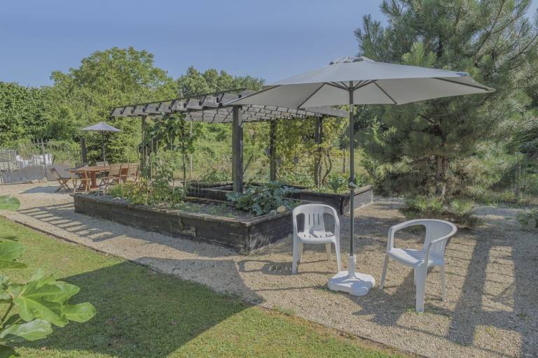 Child-friendly vacation home with garden, pool & terrace | Garden view | Pet-friendly — photo 4