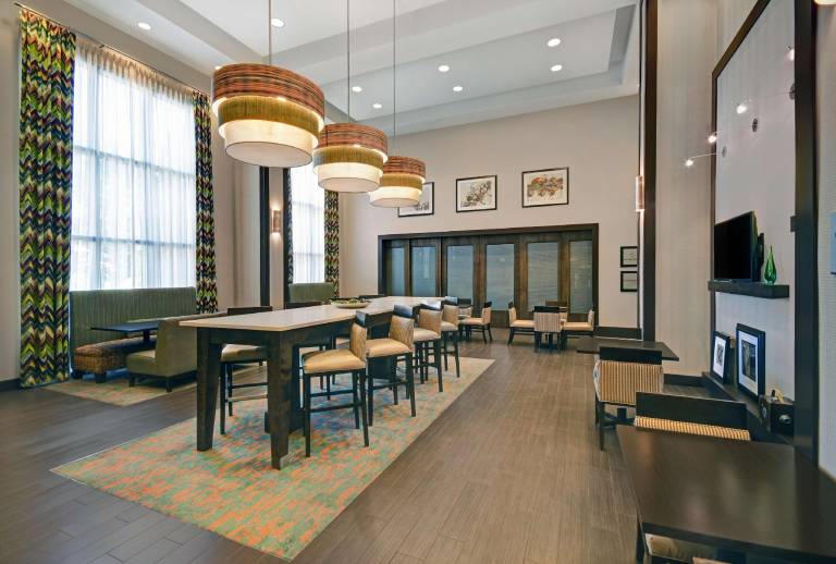 Hampton Inn & Suites Robbinsville — photo 4