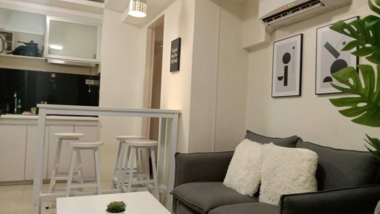 A2J Luxury BGC 2BR Loft Near Malls, Burgos Circle — photo 3