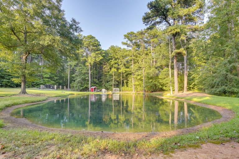 Kilgore Gem: Pet-Friendly Cabin w/ Duck Pond! — photo 2