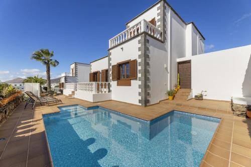 Villa  Tías