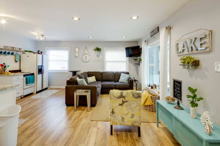Lakefront Sunrise Beach Home w/ Private Dock! — photo 4
