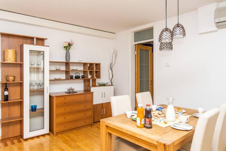 Apartment with 2 rooms for 6 persons — photo 4