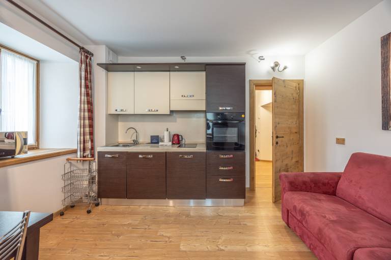 Child-friendly apartment with hot tub, sauna & patio | Mountain view | Pet-friendly — photo 4
