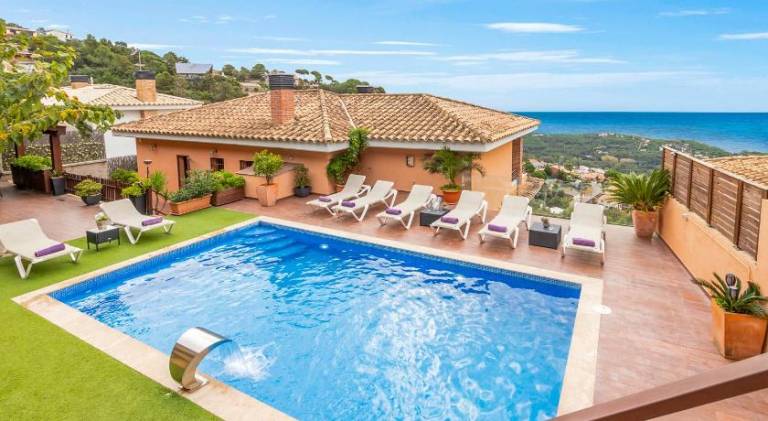 House with pool in Lloret de Mar