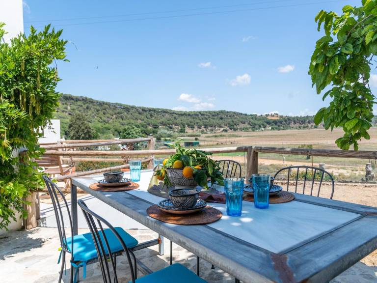 Fully equipped spacious vacation home with patio & garden | Pets allowed — photo 5