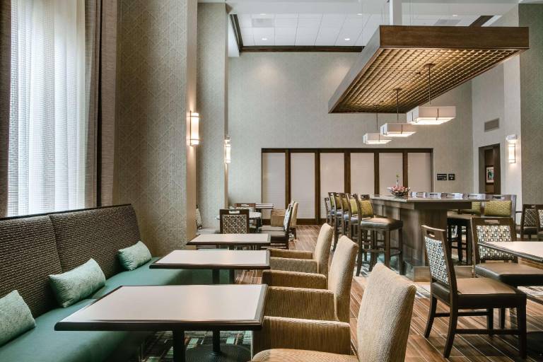 Hampton Inn & Suites Mason City — photo 5