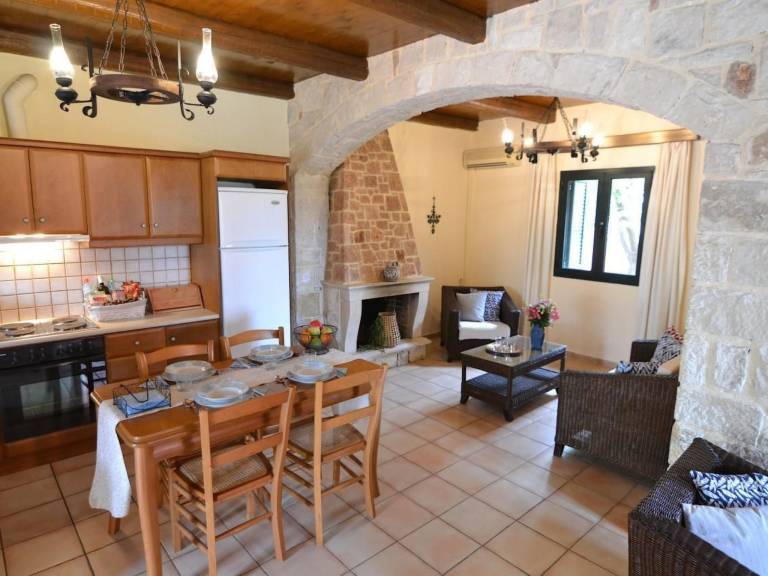 Fully equipped house with barbecue, private pool & garden | Mountain view | Dogs allowed — photo 3