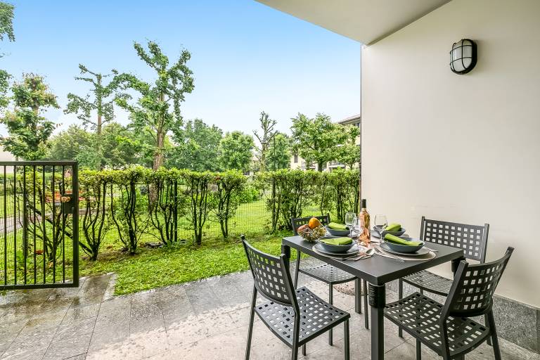Apartment with terrace & garden | Mountain view in Porlezza