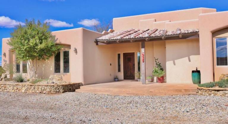 House with 2 rooms for 6 persons in Las Cruces, NM