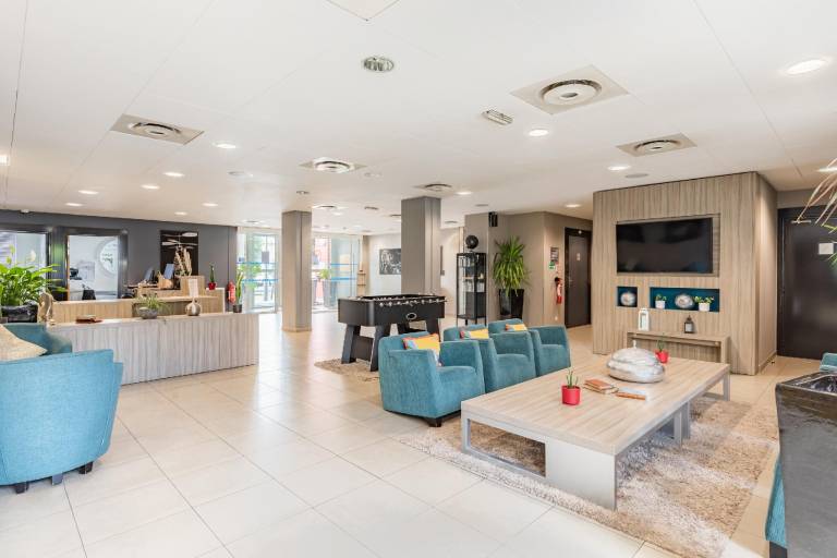 Serviced apartment with patio, sauna & yard | Perfect for remote work | Dogs allowed — photo 2