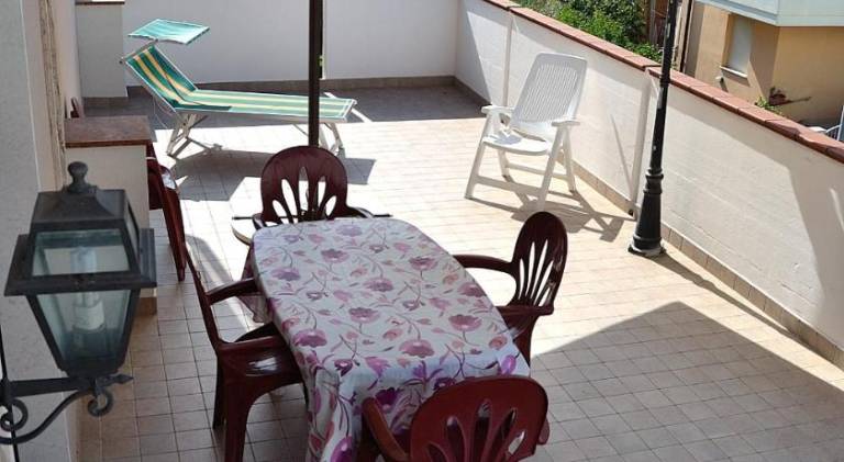 Holiday apartment with terrace in Teramo