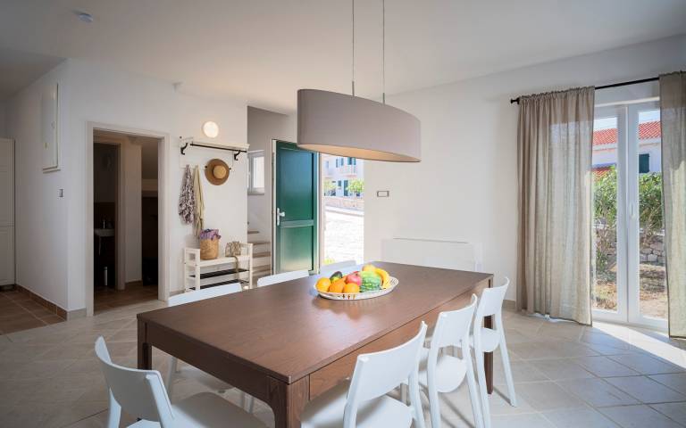 Family-friendly nice villa with private pool, terrace & garden | Sea view | Pets allowed — photo 5