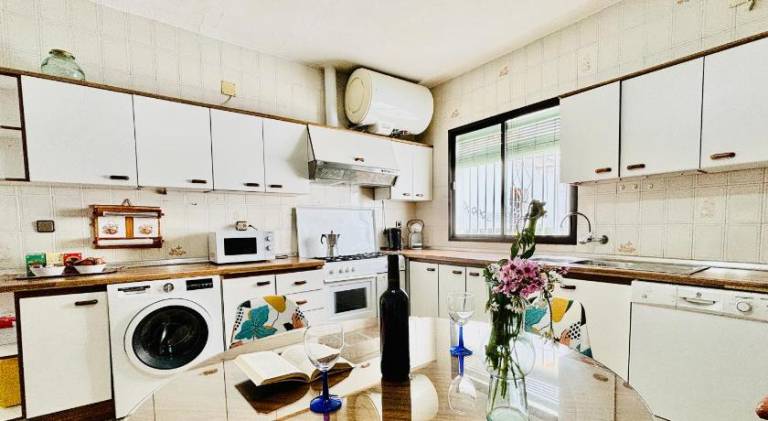 House with pool | Pets allowed — photo 4