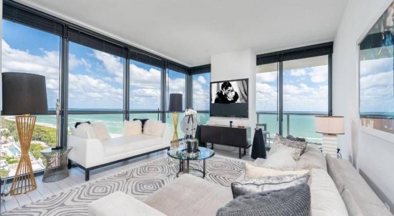 Stunning 3B Oceanfront at South Beach - 1229 in Miami Beach, FL