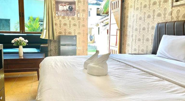 Dolphin bay resort — photo 2