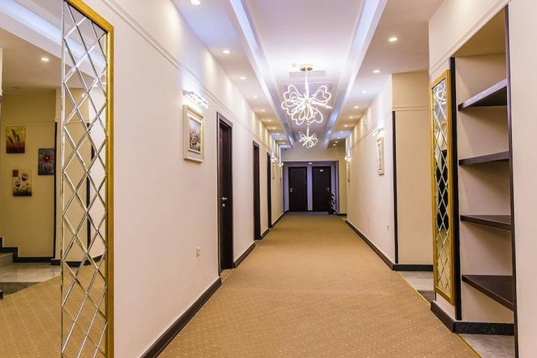 Deluxe City Inn Hotel — photo 2