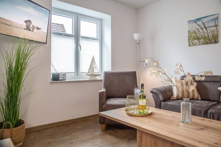 Modern, frisch und hochwertig: Dieses Reihenendhaus bietet Komfort für anspruchsvolle Gäste – zwei Boxspring-Schlafzimmer, gemütlicher Wohnbereich und Küstenbrise inklusive. — photo 5