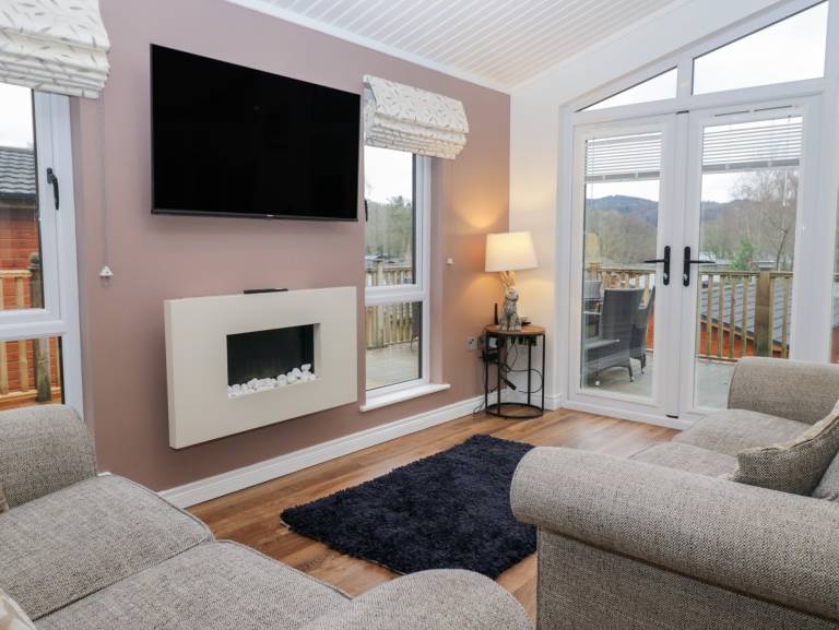 Cottage with sauna, pool & yard | Beach view — photo 4