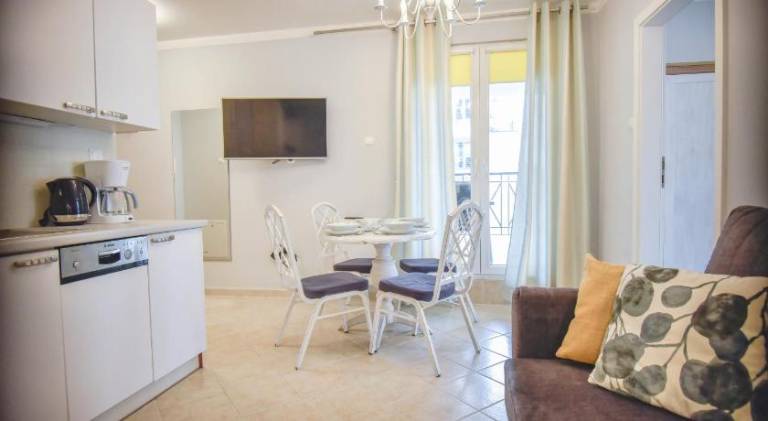 Holiday apartment with 1 room for 4 persons — photo 2
