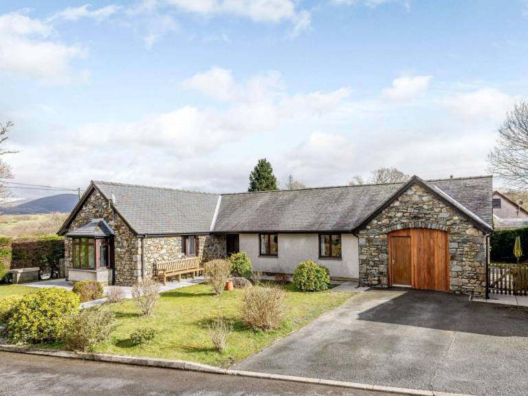 House Maentwrog