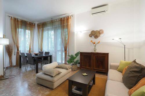 Apartamento Quarto Oggiaro
