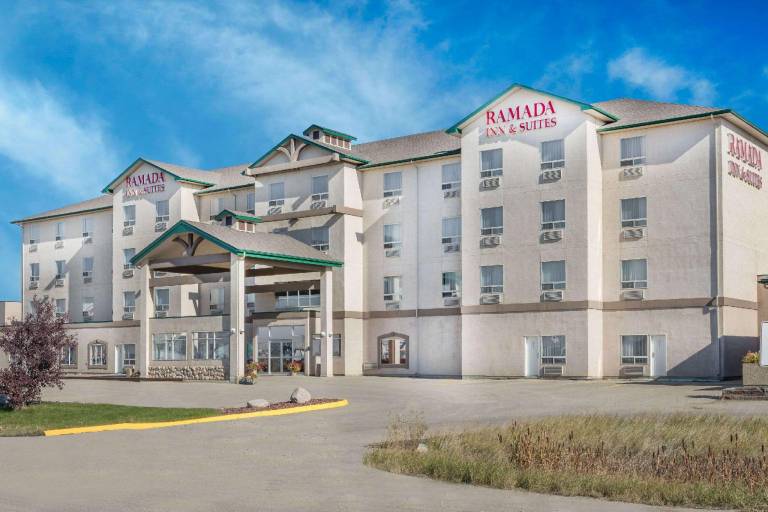 Ramada in Clairmont, AB