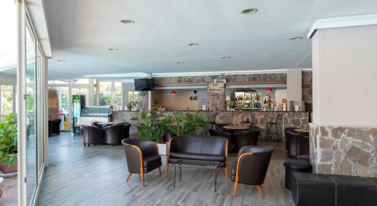 Atlantis Palace Hotel — photo 2