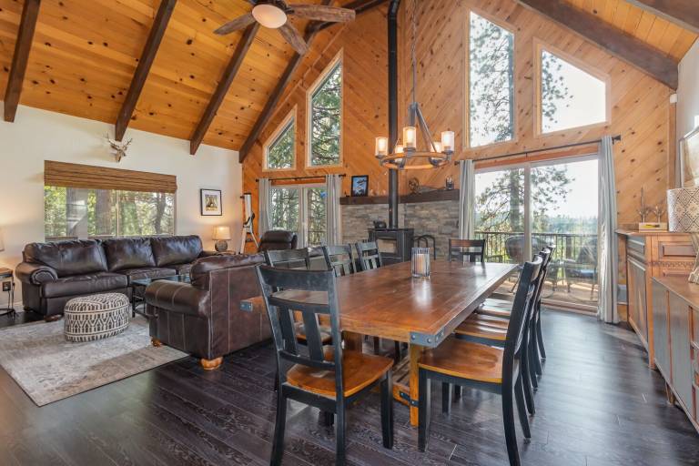 Cabin Arnold