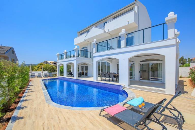 Villa  Keçiler Mahallesi
