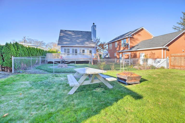 Pet-Friendly Rockaway Beach Home w/ Fire Pit! — photo 2